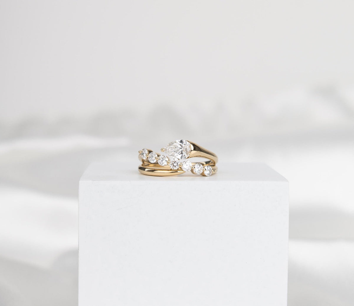Carat Pear Snake Ring