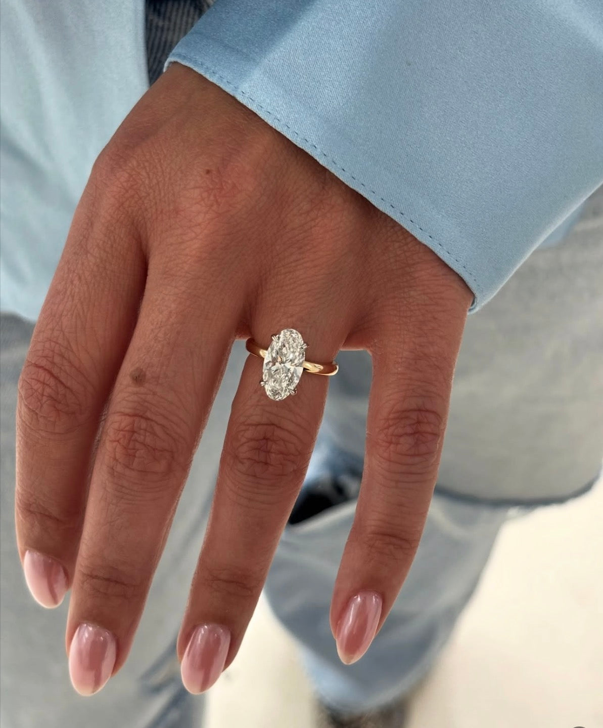 Moval Engagement Ring